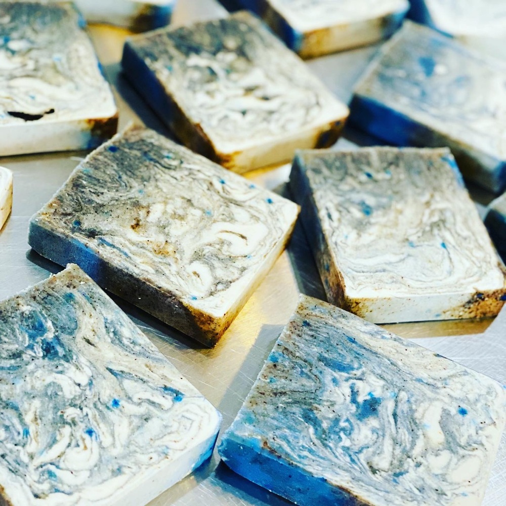 🥃BAY RUM & SPICE for Men GOAT MILK & CREAM LATHER - Picture 3 of 4